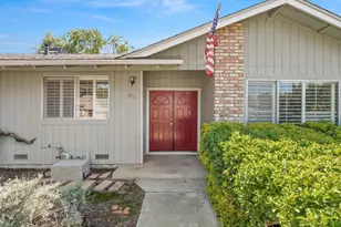 873 Cedar Ln, Lemoore, CA 93245 - Photo 3