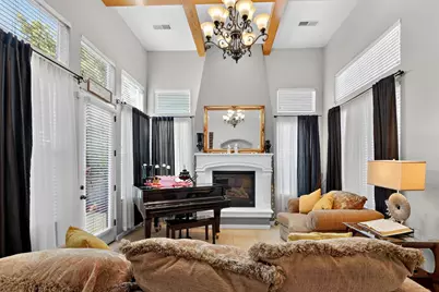 8815 Laguna, Chowchilla, CA 93610 - Photo 9