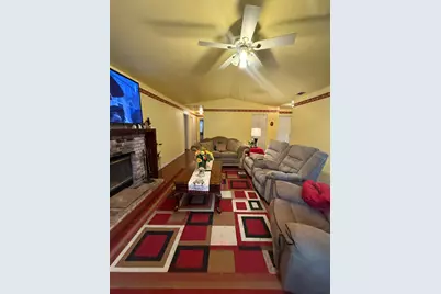 558 Cedarwood Court, Los Banos, CA 93635 - Photo 3