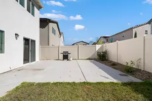 7664 Walpole Wy, Elk Grove, CA 95758 - Photo 25