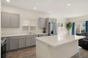 7664 Walpole Wy, Elk Grove, CA 95758 - Photo 17