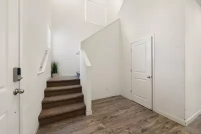 7664 Walpole Way, Elk Grove, CA 95758 - Photo 3