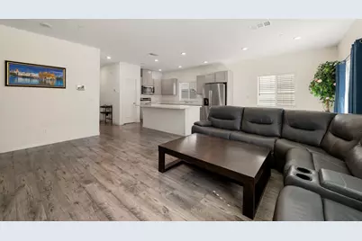 7664 Walpole Way, Elk Grove, CA 95758 - Photo 5