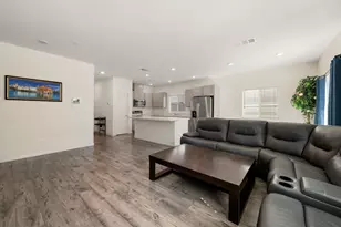 7664 Walpole Wy, Elk Grove, CA 95758 - Photo 5