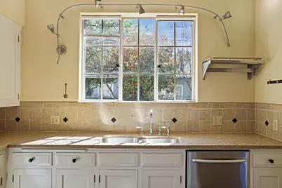 2730 Dwight Way, Stockton, CA 95204 - Photo 31