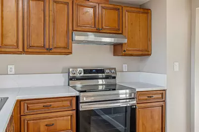 6121 Greenfield Lane, Stockton, CA 95207 - Photo 9
