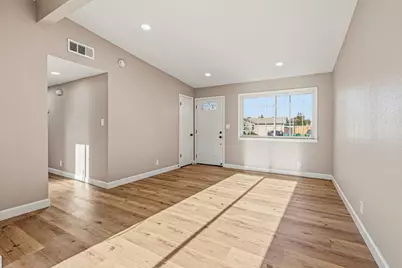 6121 Greenfield Lane, Stockton, CA 95207 - Photo 7