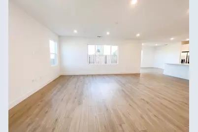 94 W San Diego Drive, Tracy, CA 95391 - Photo 3