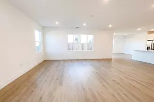 94 W San Diego Dr, Tracy, CA 95391 - Photo 3