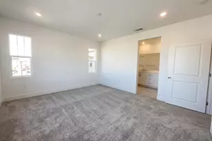 94 W San Diego Dr, Tracy, CA 95391 - Photo 17