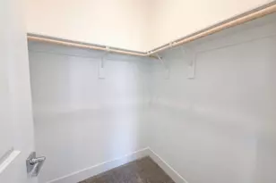 94 W San Diego Dr, Tracy, CA 95391 - Photo 9