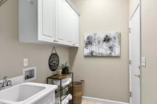 710 Almondcrest St, Oakdale, CA 95361 - Photo 51