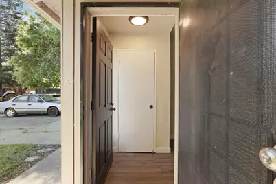 5623 Blackoak Court, Stockton, CA 95207 - Photo 5