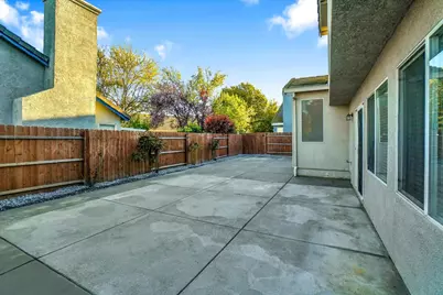 8831 Silverberry Avenue, Elk Grove, CA 95624 - Photo 25