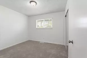 209 Tokay Ave, Modesto, CA 95350 - Photo 13