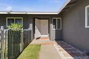 209 Tokay Ave, Modesto, CA 95350 - Photo 3