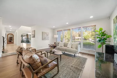 4850 Saint Augustine Drive, Elk Grove, CA 95758 - Photo 5