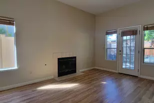 9017 Laguna Springs Way, Elk Grove, CA 95758 - Photo 9