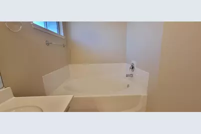 9017 Laguna Springs Way, Elk Grove, CA 95758 - Photo 13