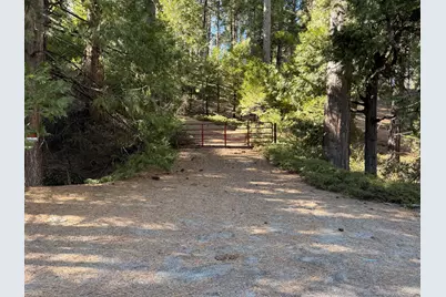 26150 Highway 108, Long Barn, CA 95335 - Photo 19