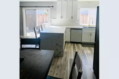 1049 Compass Lane, Manteca, CA 95537 - Photo 3