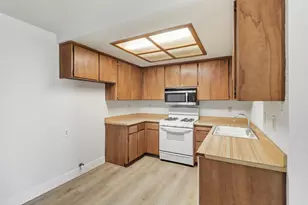 6505 37th Ave, Sacramento, CA 95824 - Photo 11