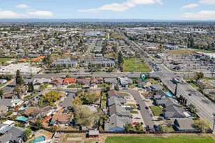 8033 Renton Way, Sacramento, CA 95828 - Photo 55