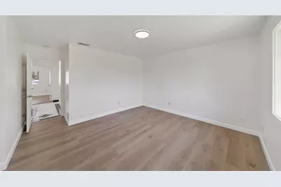 8033 Renton Way, Sacramento, CA 95828 - Photo 35