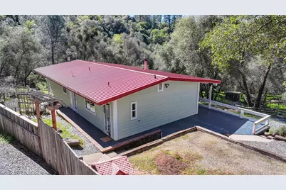 16190 Rolling Oaks Court, Fiddletown, CA 95629 - Photo 11