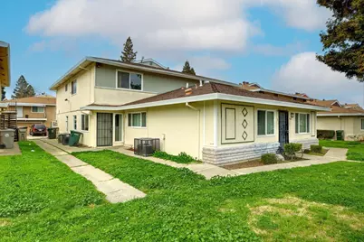 7424 Franklin Boulevard #3, Sacramento, CA 95823 - Photo 1