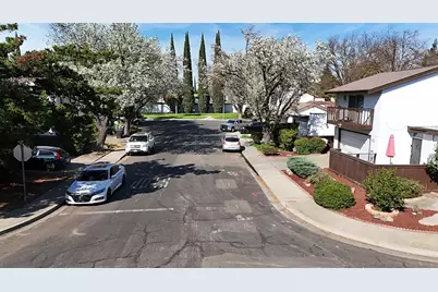 300 Los Verdes Court, Modesto, CA 95354 - Photo 5