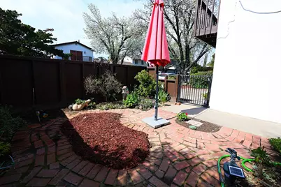 300 Los Verdes Court, Modesto, CA 95354 - Photo 13