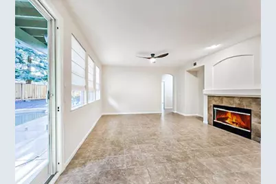 5716 Alder Bridge Court, Elk Grove, CA 95757 - Photo 9