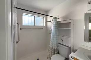 619 E Robinhood Dr, Stockton, CA 95207 - Photo 13