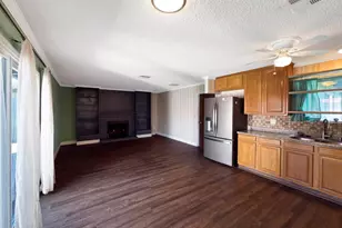 619 E Robinhood Dr, Stockton, CA 95207 - Photo 7