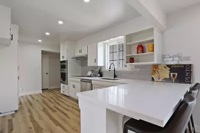 8734 Hermosa Court, Stockton, CA 95210 - Photo 9