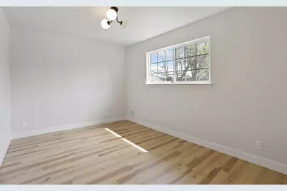 8734 Hermosa Court, Stockton, CA 95210 - Photo 21