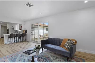8734 Hermosa Court, Stockton, CA 95210 - Photo 7