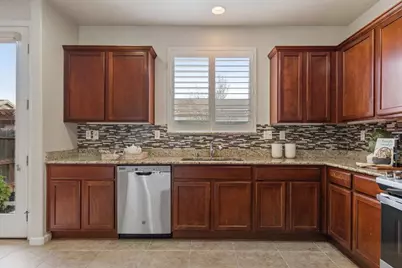 3040 Village Plaza Drive, Roseville, CA 95747 - Photo 17