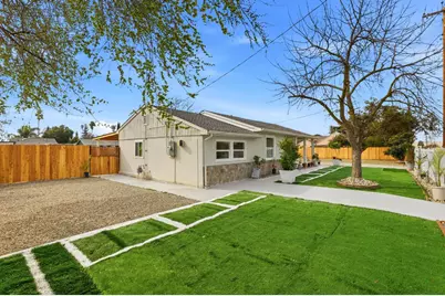 3712 42nd Ave, Sacramento, CA 95824 - Photo 3