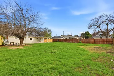 3712 42nd Ave, Sacramento, CA 95824 - Photo 23