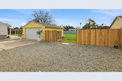 3712 42nd Ave, Sacramento, CA 95824 - Photo 25