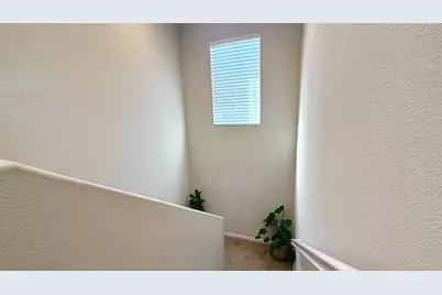 2767 Round Tree Way, Manteca, CA 95337 - Photo 17