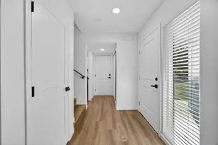 27 Park W Ct, Sacramento, CA 95831 - Photo 11