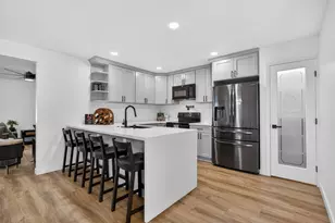 27 Park W Ct, Sacramento, CA 95831 - Photo 17