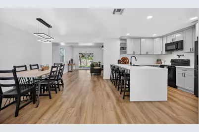 27 Park West Court, Sacramento, CA 95831 - Photo 15