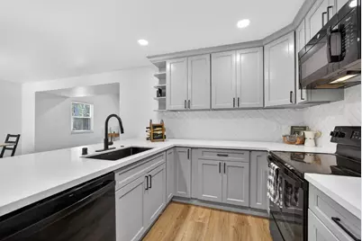 27 Park West Court, Sacramento, CA 95831 - Photo 19