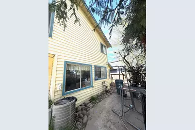 8035 Bucks Harbor Way, Sacramento, CA 95828 - Photo 5