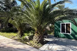 8035 Bucks Harbor Way, Sacramento, CA 95828 - Photo 9