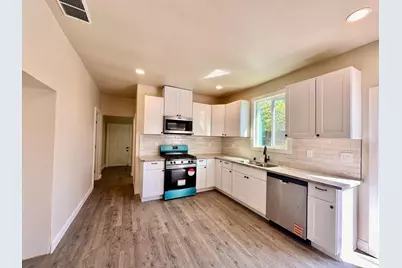 717 Parnell Avenue, Turlock, CA 95380 - Photo 7